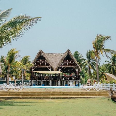 Los Olivos La Playa Hotel Y Restaurante Escuintla Exterior foto